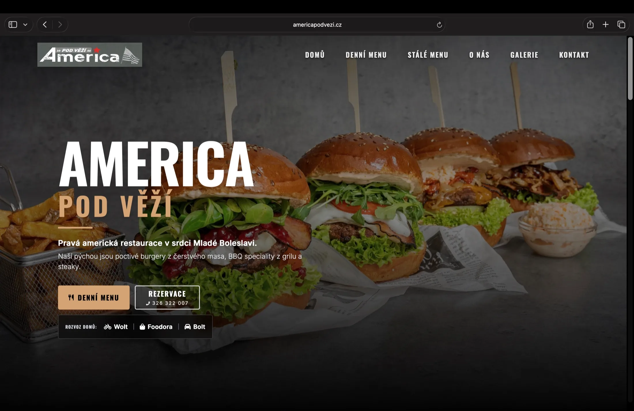 America Pod Věží — desktopová verze webu na míru od Webresent